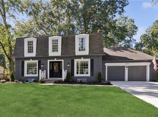 10504 Belinder Rd, Leawood, KS 66206