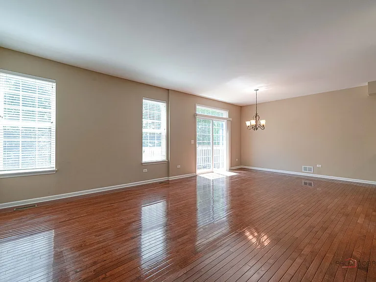 790 Oak Hollow Rd — Photo 4