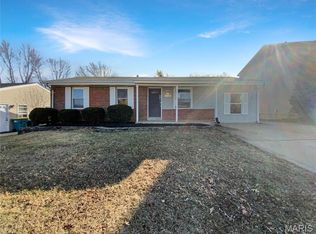 2528 Medford Dr, High Ridge, MO 63049