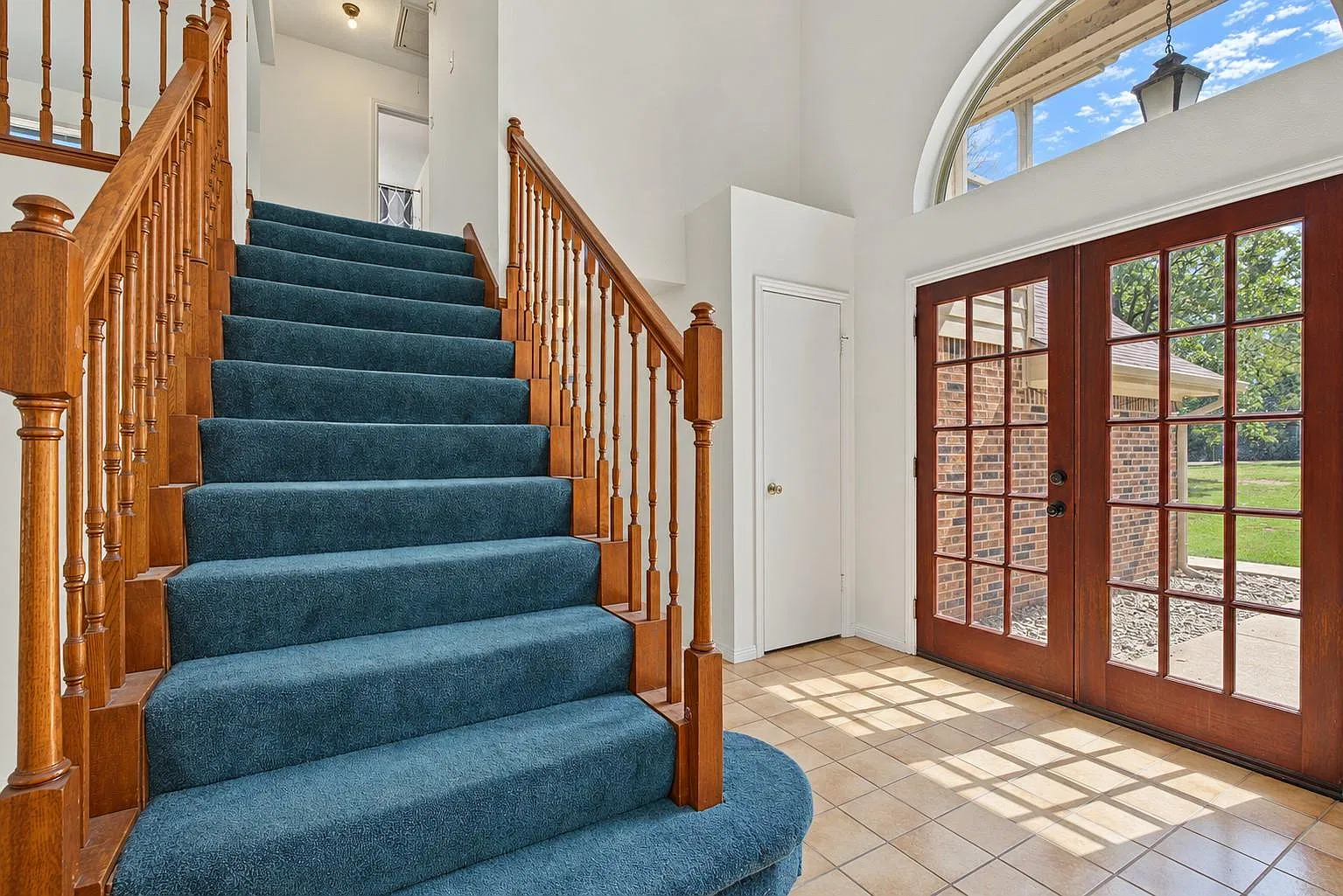 3 bed, 2.0 bath, 2178 sqft, $2,800 — Photo 4