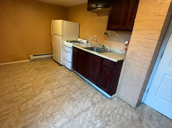 (undisclosed Address), Valley Stream, NY 11580