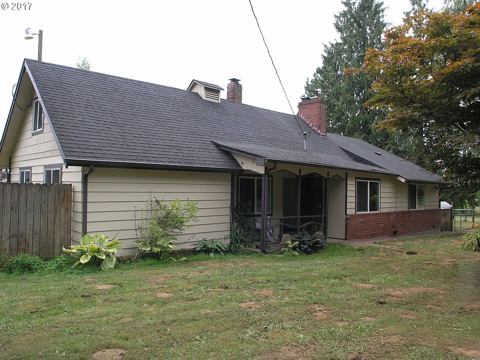1st image of 20605 NE 58th St