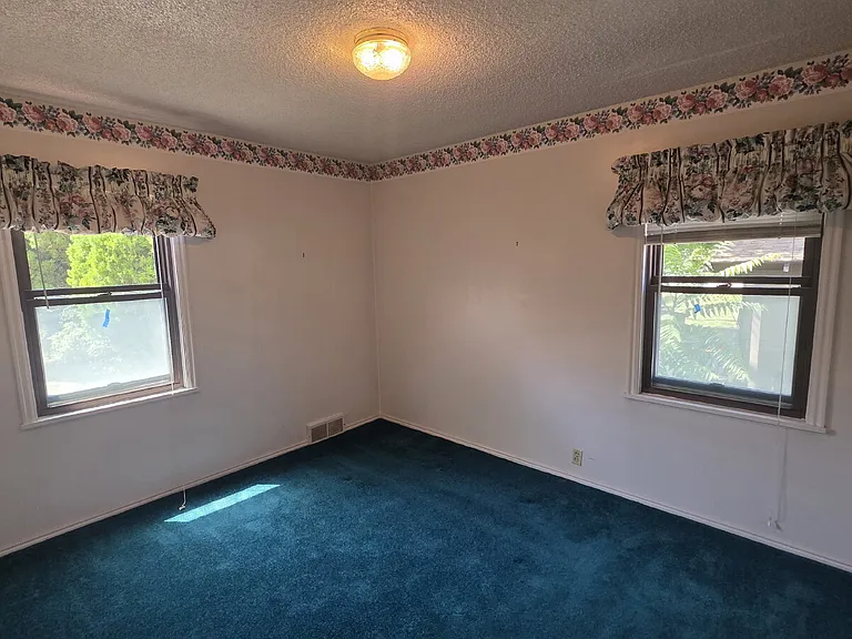 3565 Eccles Ave #UP — Photo 9