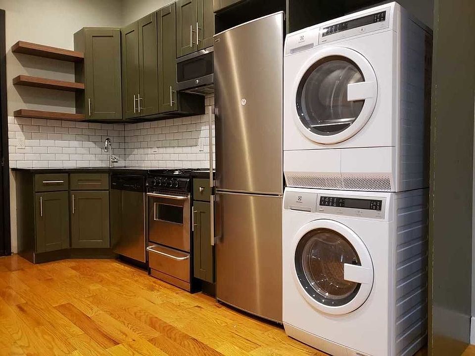 1st image of 748 Carroll St #2