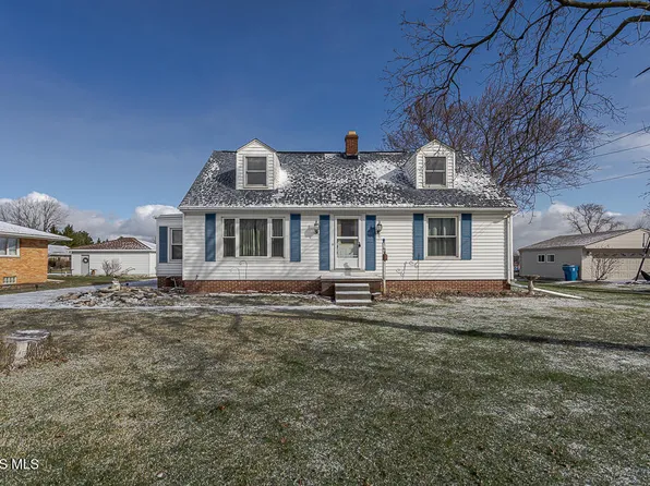 5837 Seaman Rd, Oregon, OH 43616