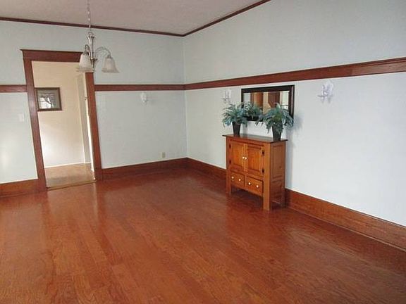 5th image of 424 N B St
