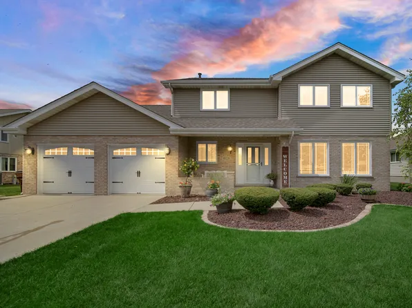 10220 Cambridge Dr, Mokena, IL 60448