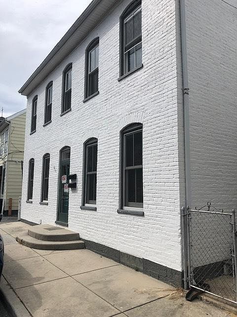 1st image of 610 W Church St #2F