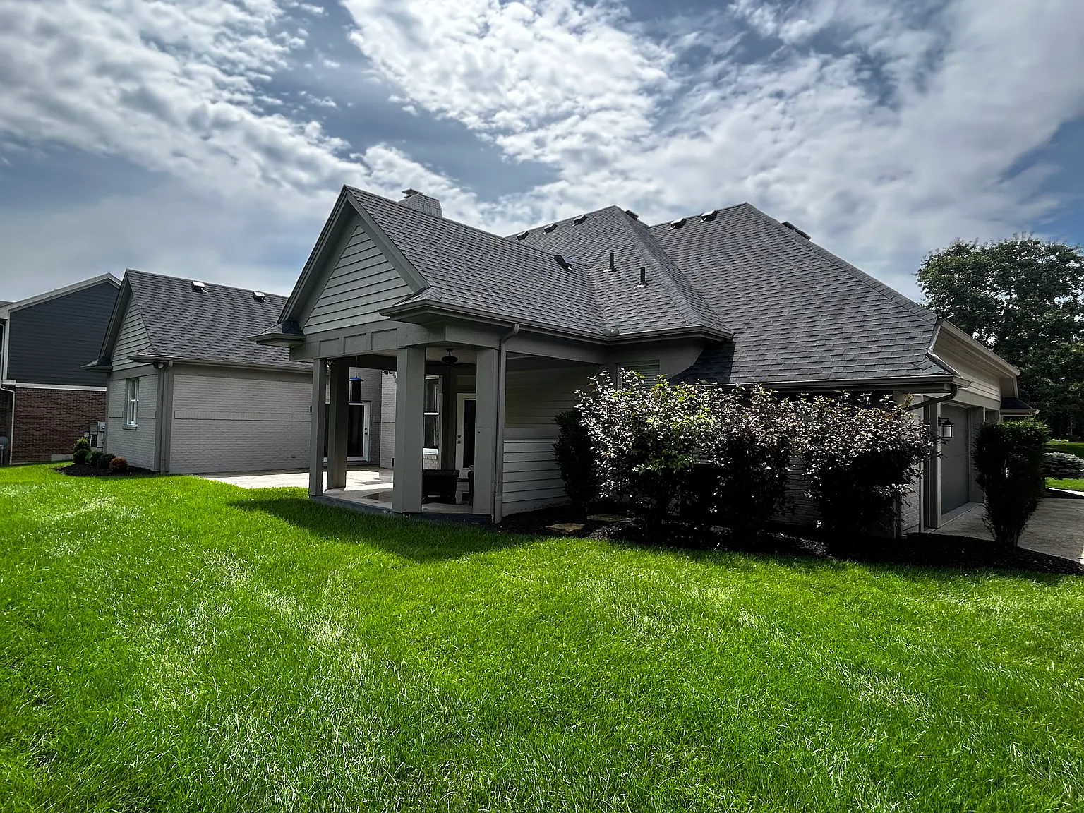 4 bed, 2.5 bath, 2668 sqft, $3,600 — Photo 3
