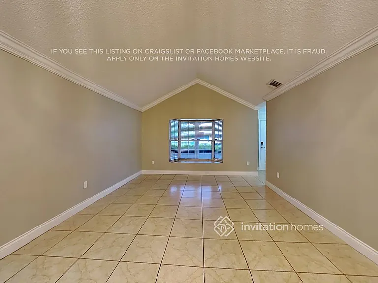 13750 SW 181st Ter — Photo 4