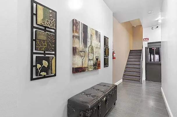 Rented by REAL New York | media 9