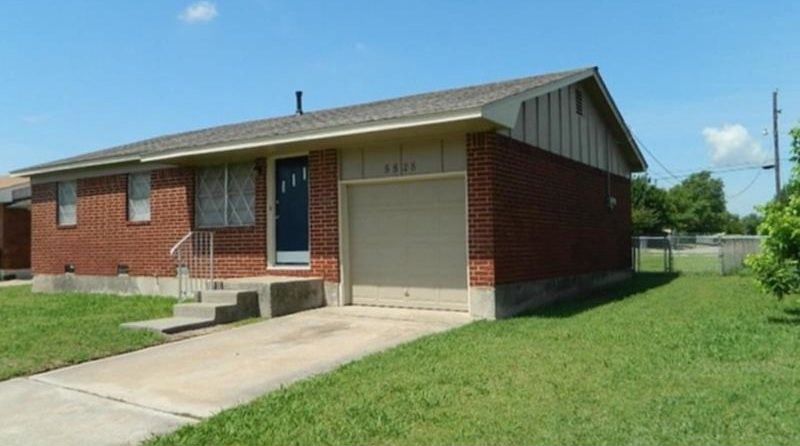 1st image of 5828 NW Kinyon Ave