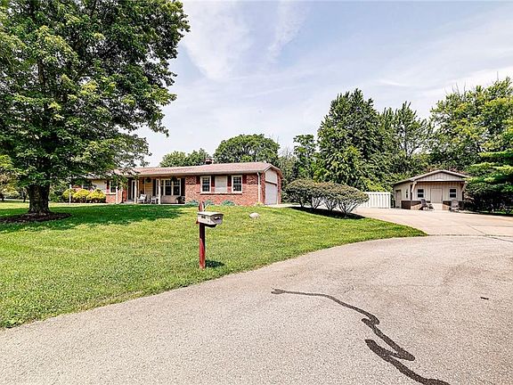 4th image of 17210 E Oak Dr