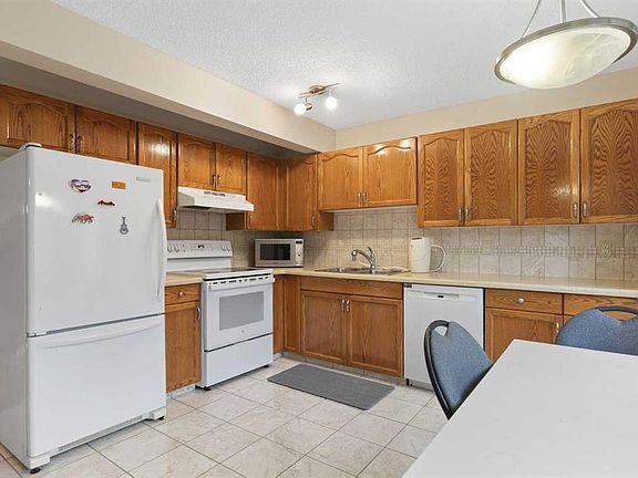 4th image of 66 S Patina Point SW