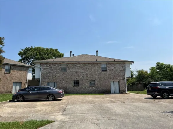 1447 Lake Calais Ct, Baton Rouge, LA 70808