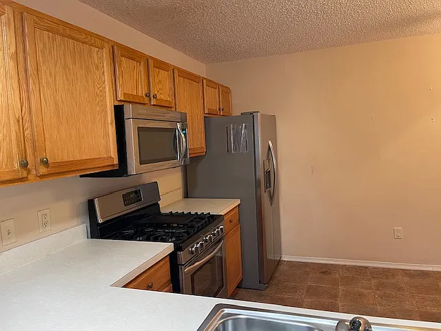 2340 Pickens Pl — Photo 21