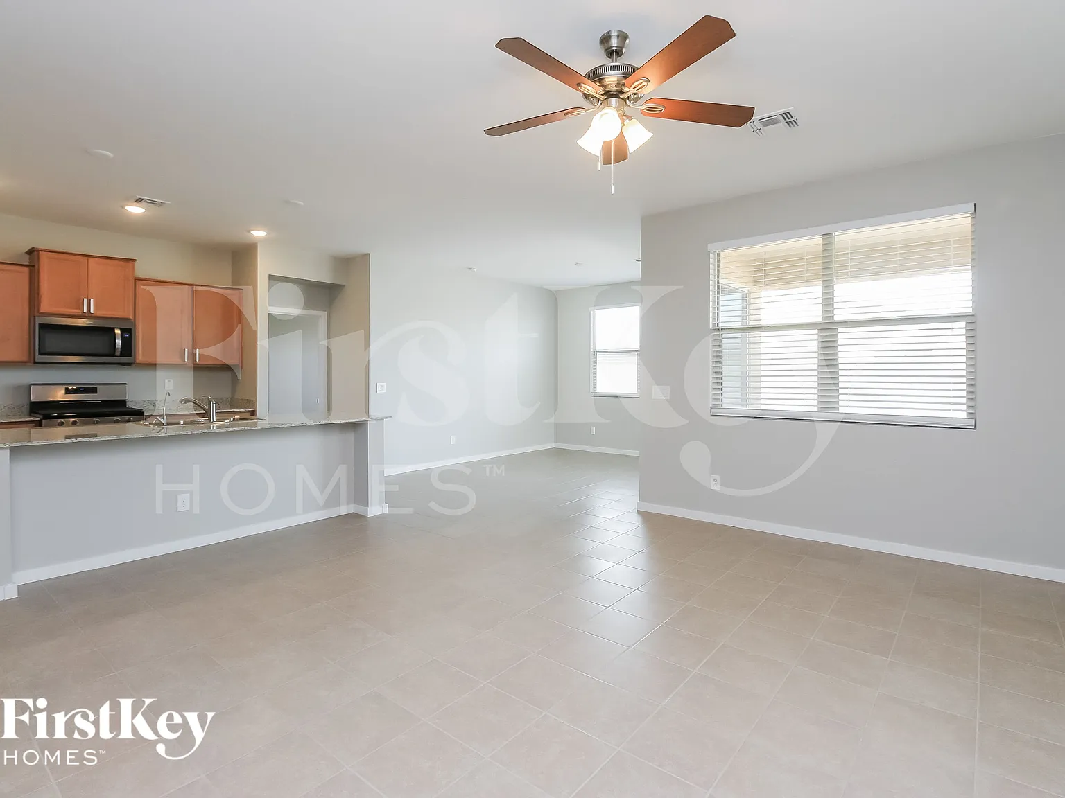 3 bed, 2.0 bath, 1613 sqft, $1,870 — Photo 2