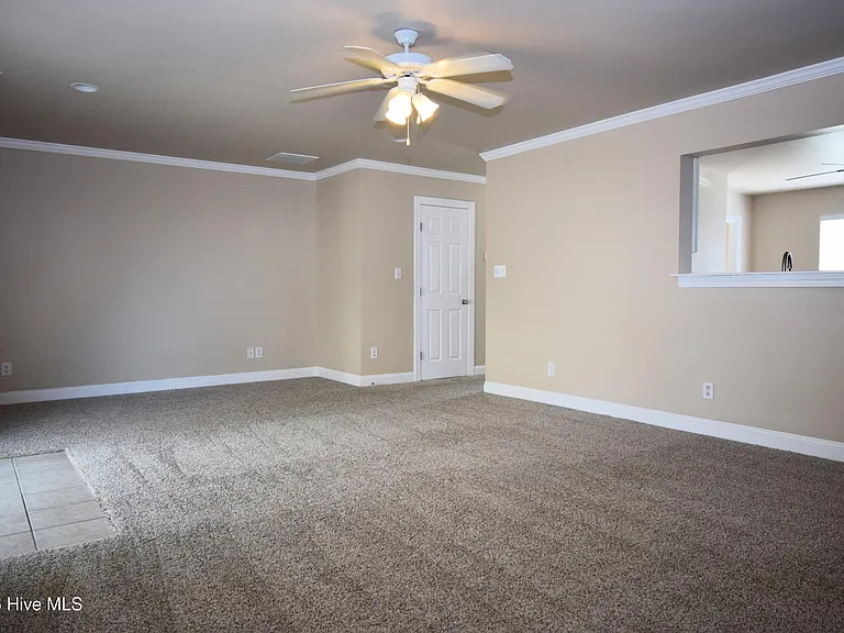 4009 Lucerne Ct #A — Photo 3