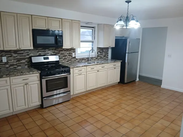 50 Wood St Unit 1, West Haven, CT 06516