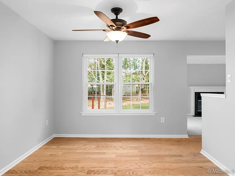 272 Yale Ct — Photo 14