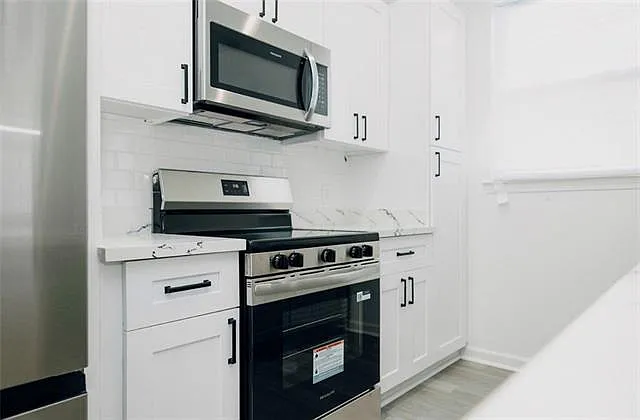 3109 Metropolitan St — Photo 4