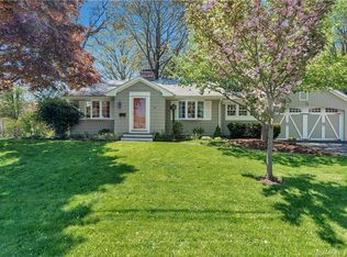 23 Calhoun Ave, Trumbull, CT 06611