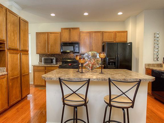5th image of 3114 Haynes Park Dr