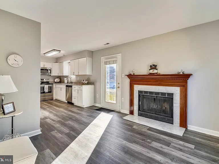 14324 S Shore Ct — Photo 3
