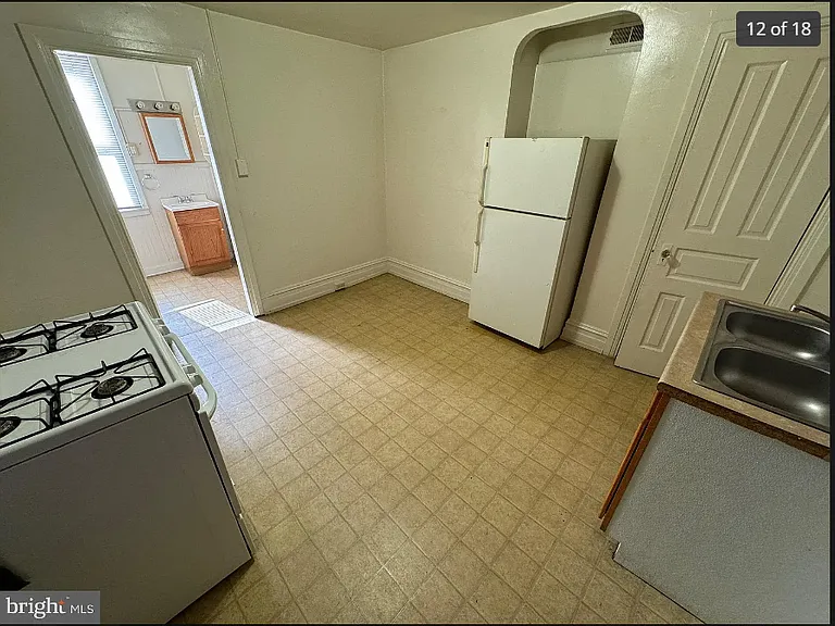 314 S George St #2 — Photo 8