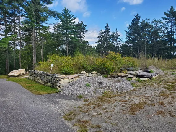 5 Captains Way Way, Southport, ME 04576