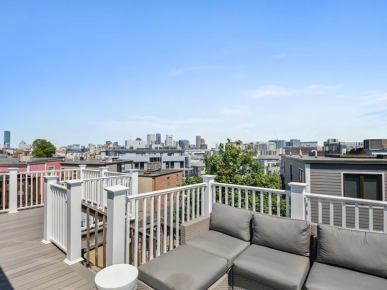 24 Emerson St #3 — Photo 17