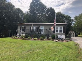 12524 Red Hill Maxwell Rd, Utica, KY 42376