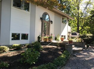60 School St, Northport, NY 11768