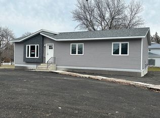 405 3rd St, Livermore, IA 50558