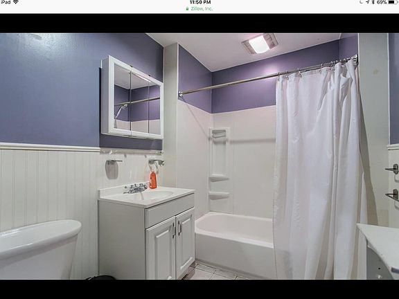 Full bath, there is another half bath plus laundry rm