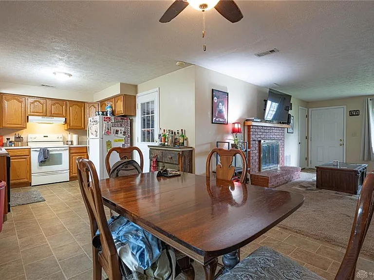 407 Heather St #2 — Photo 6