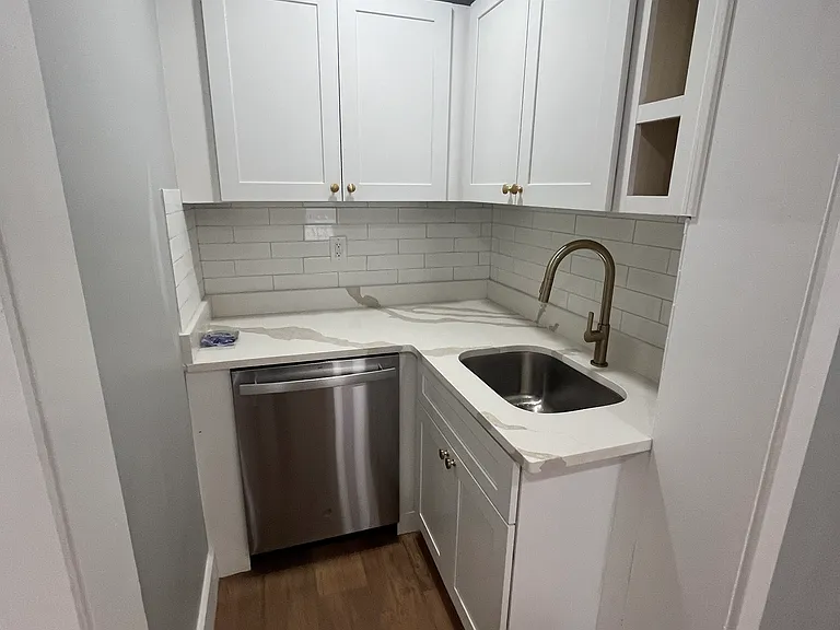 160 Agawam St #2 — Photo 3