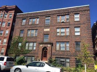 1711 Pleasant St APT 302, Des Moines, IA 50314