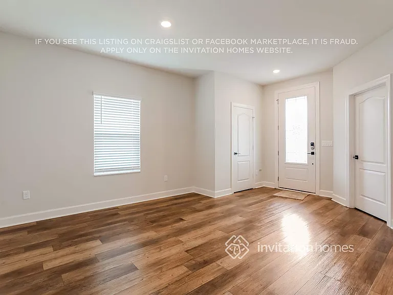 47 Shallow Bay Ct — Photo 4