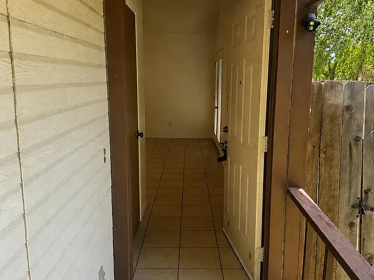 8205 W Gate Blvd #B — Photo 2