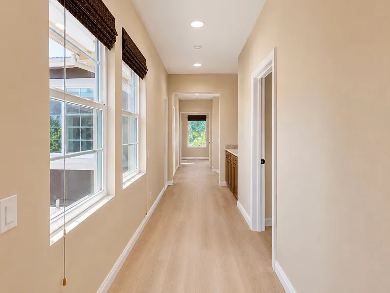 8404 Katherine Claire Ln — Photo 16