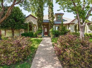 1501 Brisbane Dr, Carrollton, TX 75007