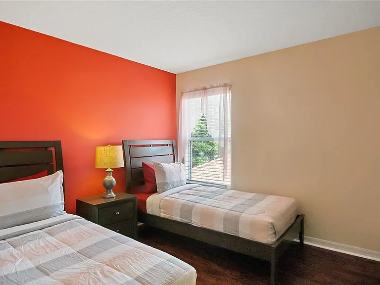 134 Sevilla Ave — Photo 29