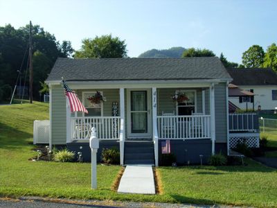 414 E 3rd St, Buena Vista, VA, 24416