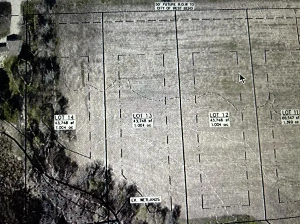 2191 WALLACE LAKE ROAD, West Bend, WI 53090