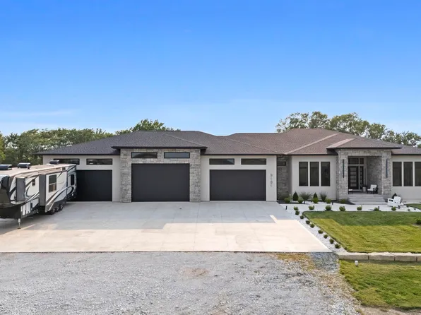 9191 S 176th St, Bennet, NE 68317