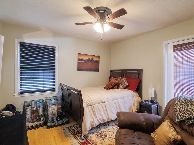 2114 Jerry Jones Dr — Photo 22