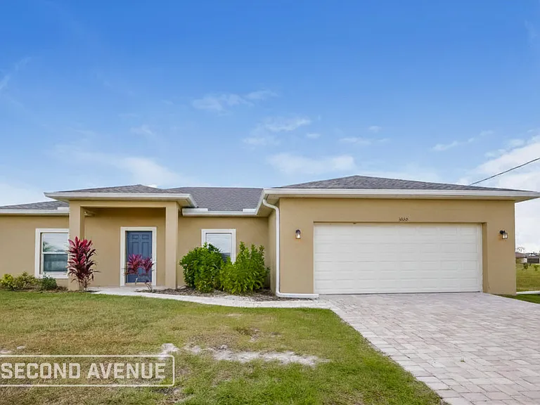 3202 NE 14th Pl — Photo 1