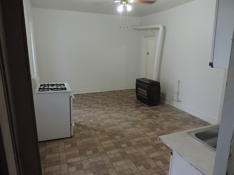 2nd image of 3254 S Morgan St