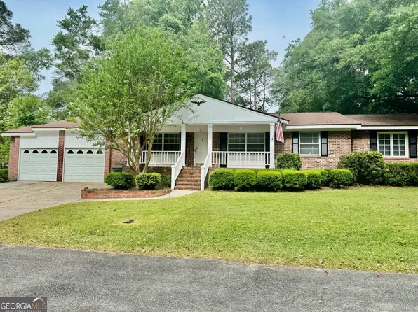 607 Morningside Cir, Millen, GA 30442